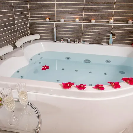 Jacuzzi Campo De Fiori * Řím