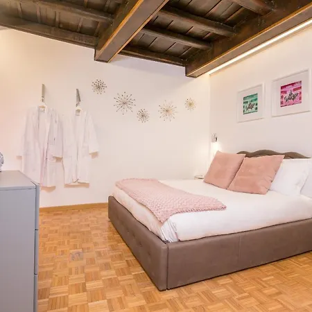 Apartmán Jacuzzi Campo De Fiori *